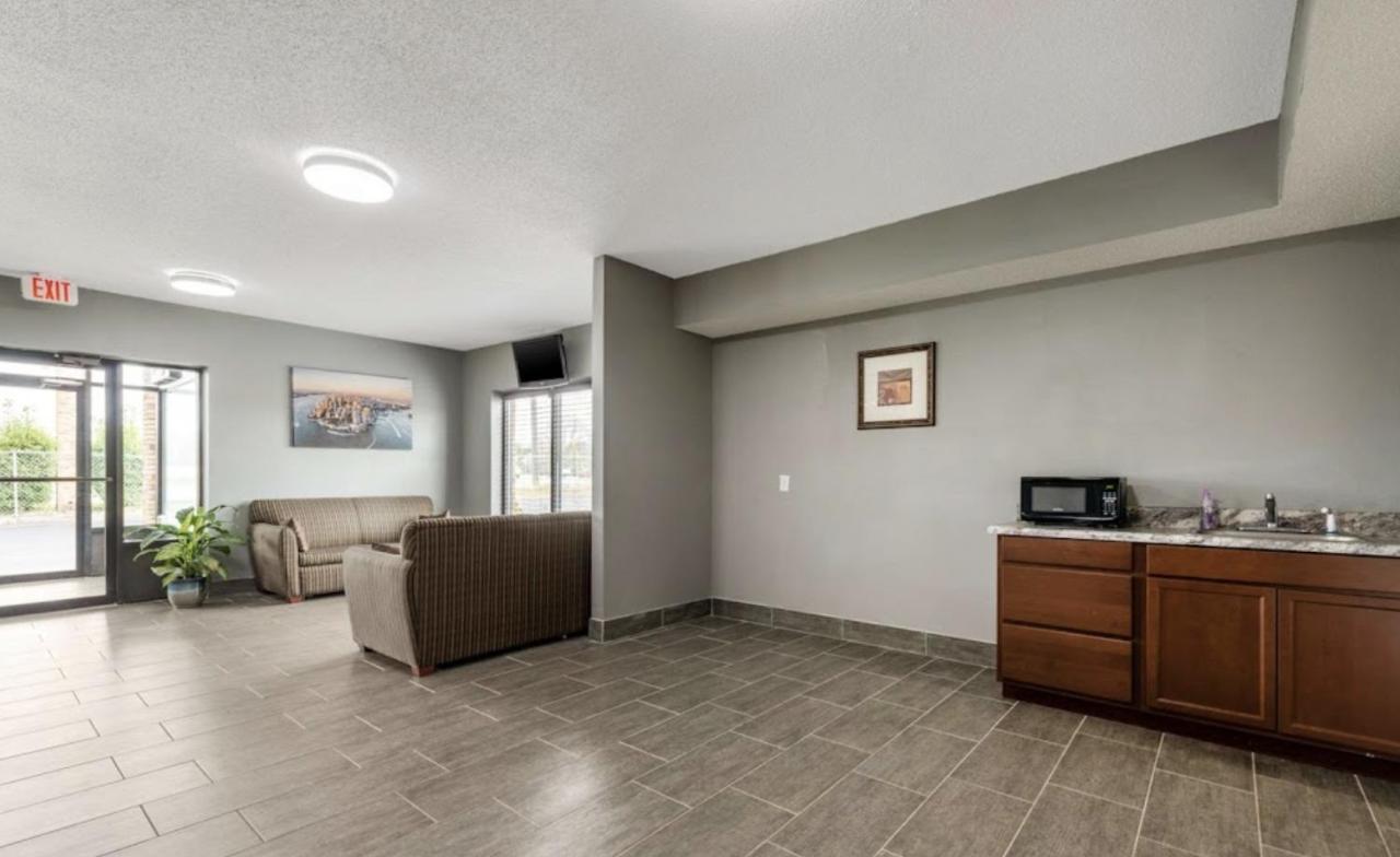 Southern Inn And Suites Spartanburg Kültér fotó