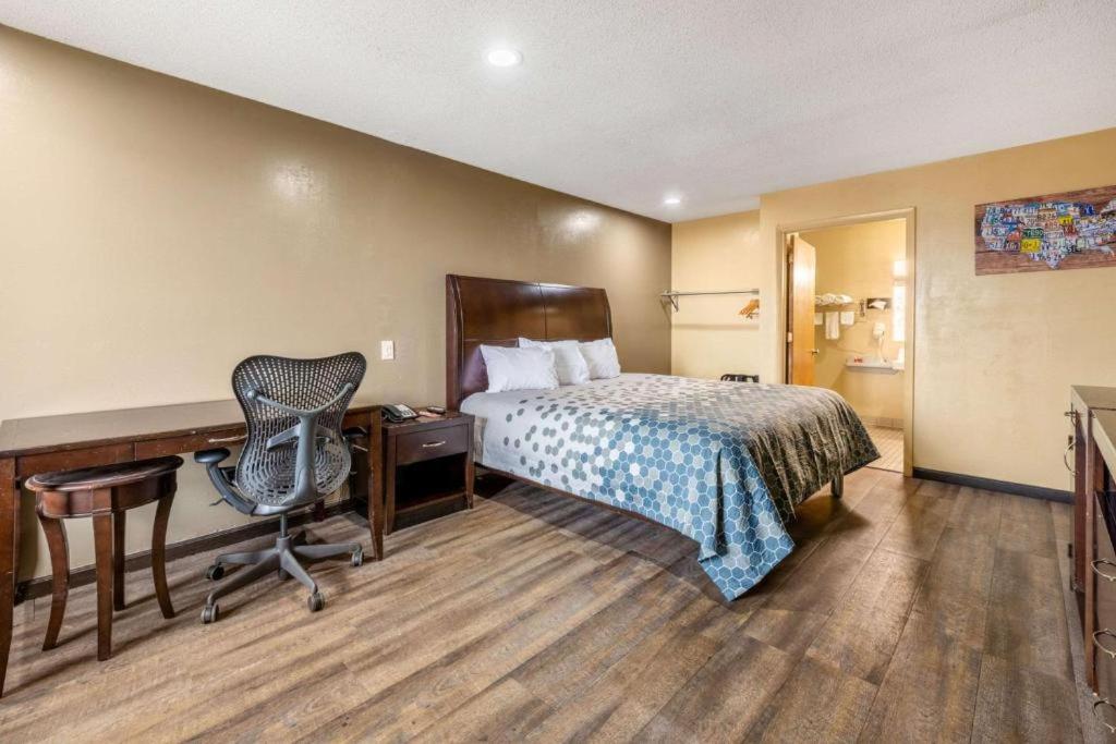 Southern Inn And Suites Spartanburg Kültér fotó