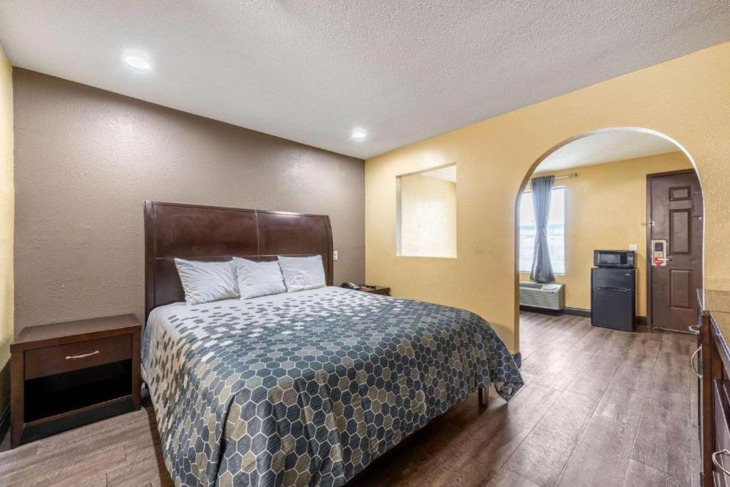 Southern Inn And Suites Spartanburg Kültér fotó